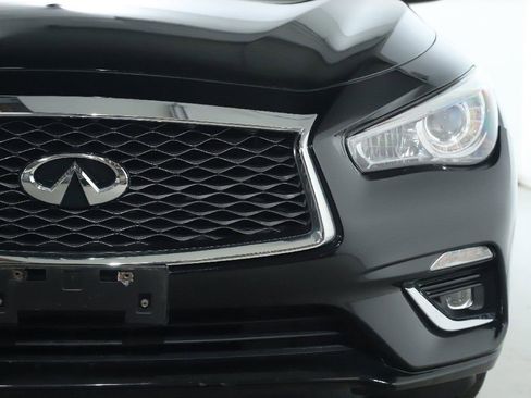 Used 2019 INFINITI Q50 Luxe w/ Essential Package (3.0T Luxe) image 8