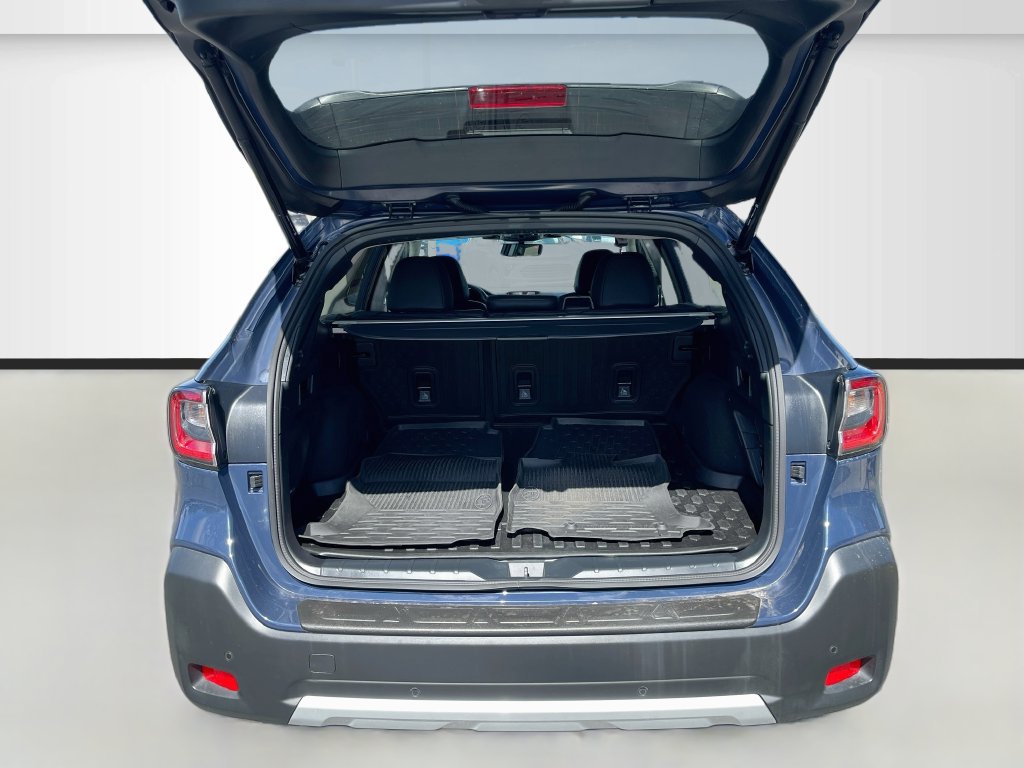 Used 2025 Subaru Outback Limited w/ Popular Package #2 AWD/4WD image 28