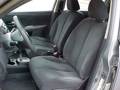 Used 2011 Nissan Versa 1.8 S w/ Plus Pkg image 13