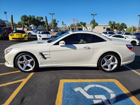 Used 2016 Mercedes-Benz SL 550 w/ Driver Assistance Package image 7
