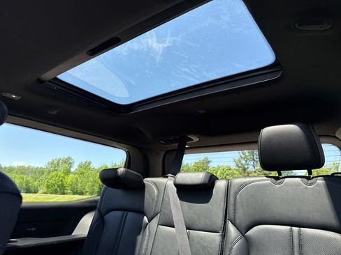 Used 2022 Jeep Wagoneer Series II w/ Premium Group I AWD/4WD image 33