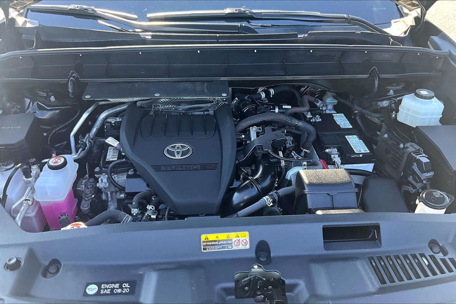 Used 2023 Toyota Highlander XLE FWD image 32