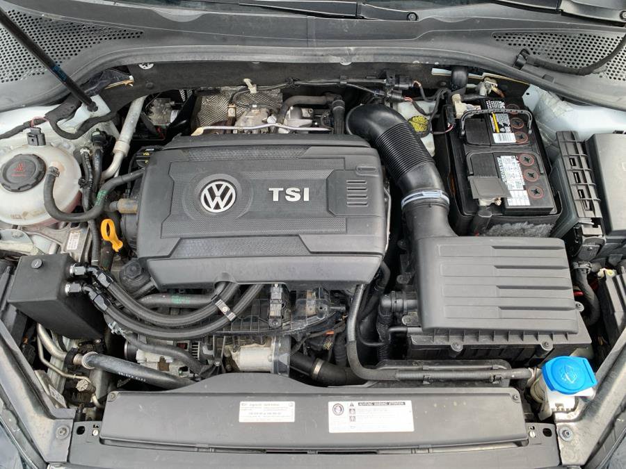 Used 2019 Volkswagen GTI SE w/ SE Experience Package FWD image 20