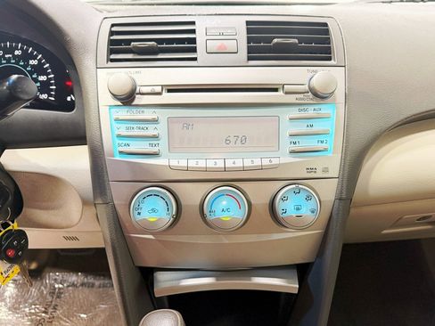 Used 2009 Toyota Camry SE image 14