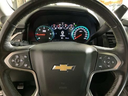 Used 2017 Chevrolet Suburban Premier AWD/4WD image 23
