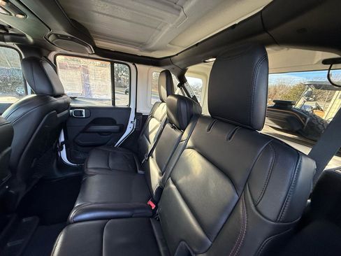 Used 2019 Jeep Wrangler Unlimited Rubicon w/ Dual Top Group image 29