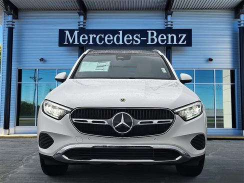 New 2026 Mercedes-Benz GLC 300 4MATIC image 2