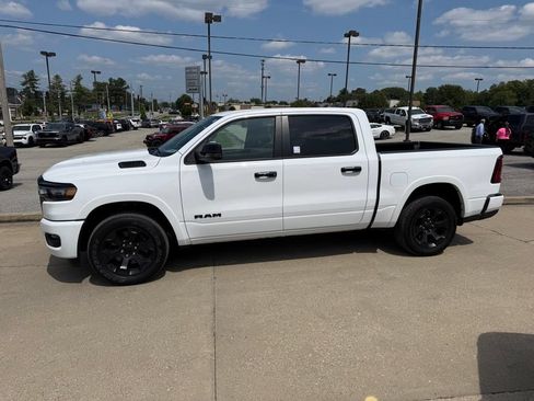 Used 2025 RAM 1500 Big Horn AWD/4WD image 10