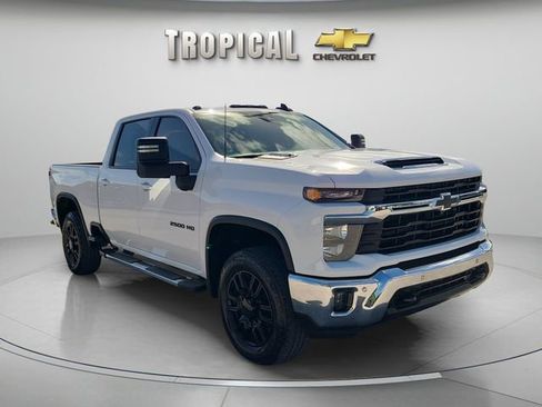 Used 2025 Chevrolet Silverado 2500 LT w/ All Star Edition RWD image 4