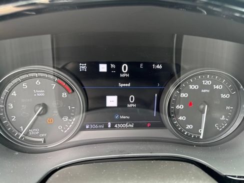 Used 2020 Cadillac XT5 Premium Luxury AWD/4WD image 17