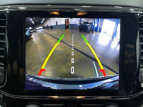 Used 2020 Jeep Grand Cherokee Limited w/ Premium Lighting Group AWD/4WD image 11