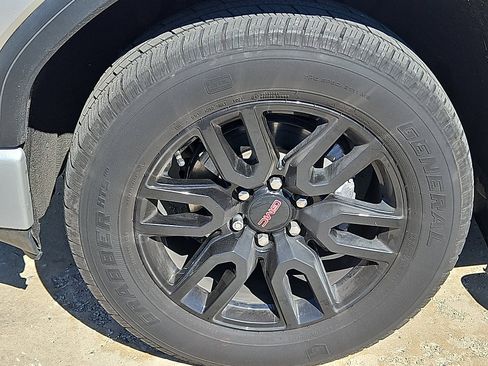 Used 2022 GMC Sierra 1500 Elevation AWD/4WD image 11