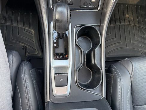 Used 2021 Subaru Ascent Limited w/ Technology Package image 17