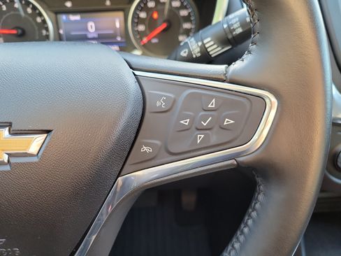 Used 2020 Chevrolet Equinox LT FWD image 29
