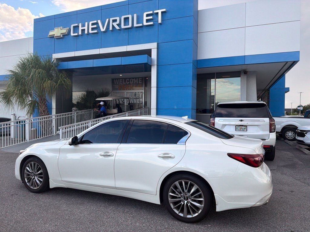Used 2024 INFINITI Q50 Luxe w/ Cargo Package RWD image 4