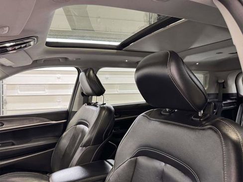 Certified 2022 Jeep Grand Cherokee L Limited image 18