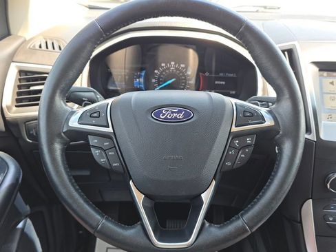 Used 2017 Ford Edge SEL w/ Equipment Group 201A AWD/4WD image 25