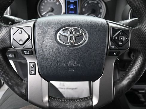 Used 2017 Toyota Tacoma SR5 w/ Tow Package image 16