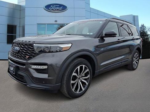 Certified 2020 Ford Explorer ST w/ Premium Technology Package image 3