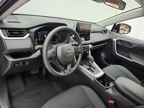 Used 2025 Toyota RAV4 LE FWD image 9