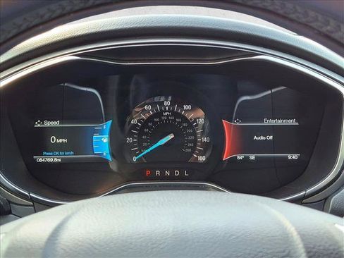 Used 2017 Ford Fusion SE w/ Equipment Group 201A FWD image 12
