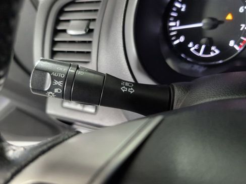 Used 2015 Nissan Altima 2.5 SV w/ Convenience Package image 15