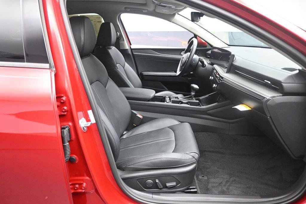 Used 2025 Kia K5 EX FWD image 33