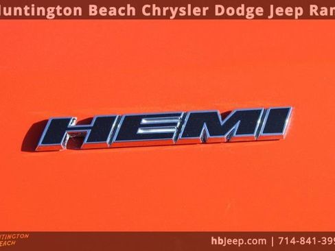 Used 2013 Dodge Challenger R/T image 11