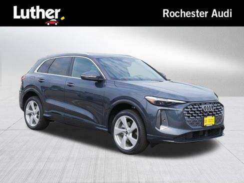 New 2025 Audi Q5 Premium Plus image 1