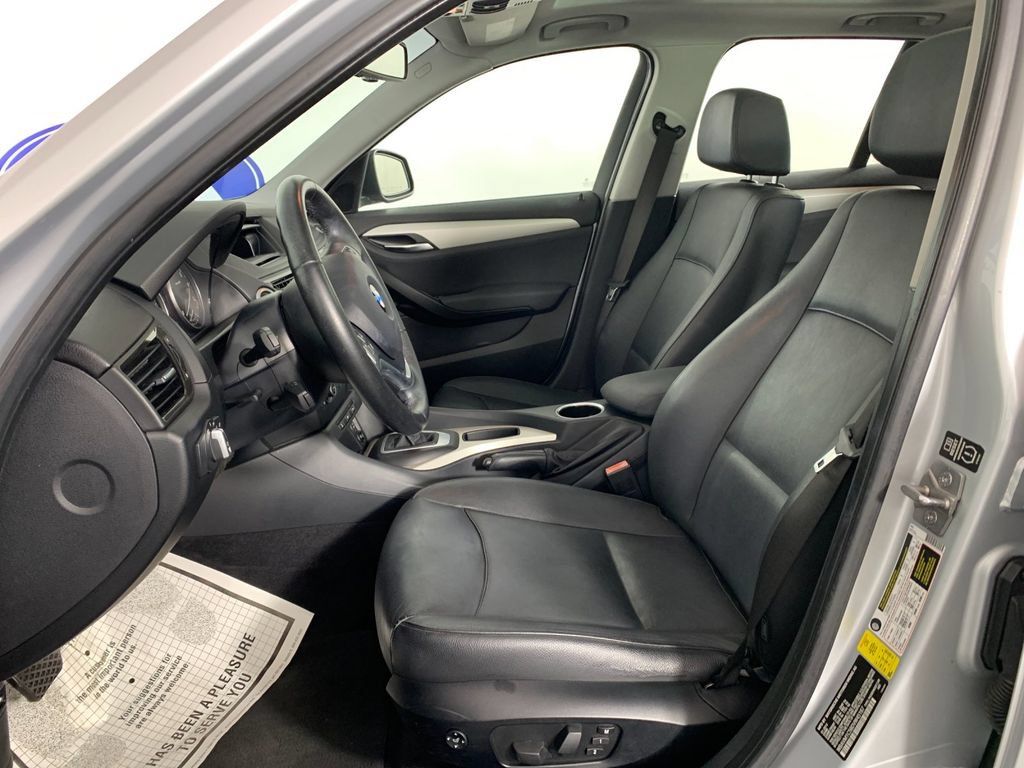 Used 2013 BMW X1 sDrive28i RWD image 16