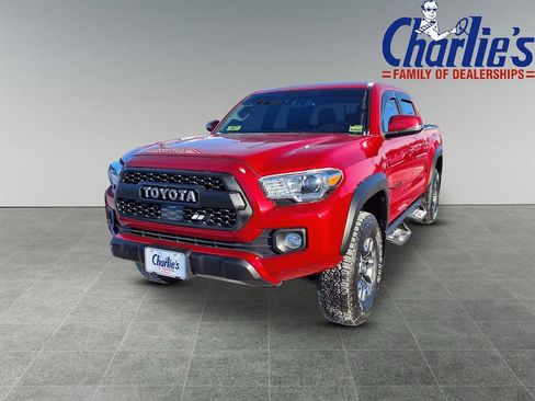 Used 2021 Toyota Tacoma TRD Off-Road image 1