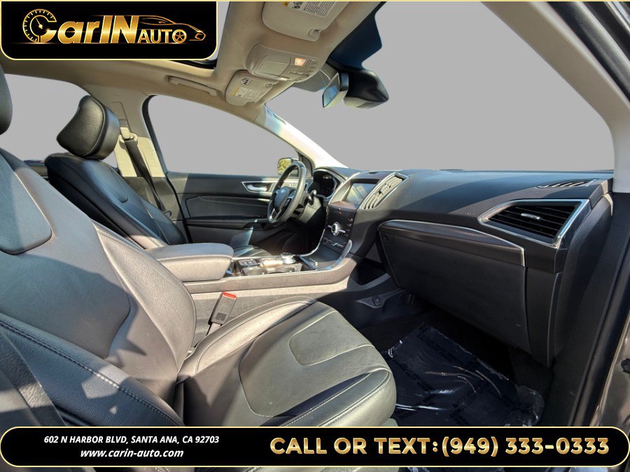 Used 2020 Ford Edge Titanium FWD image 12