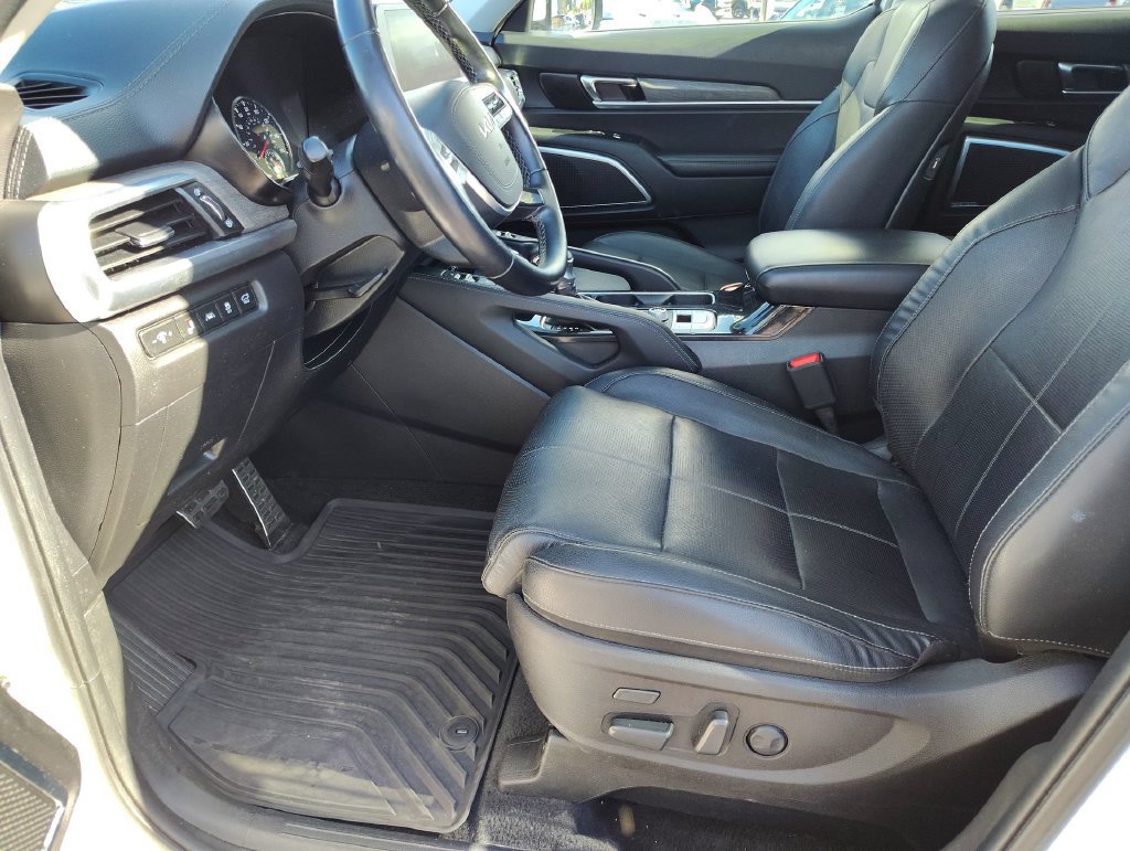 Used 2022 Kia Telluride SX w/ Nightfall Edition Package AWD/4WD image 8