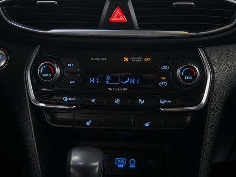 Used 2020 Hyundai Santa Fe SEL w/ Convenience Package image 17