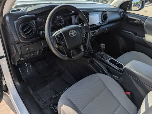 Used 2022 Toyota Tacoma SR RWD image 11