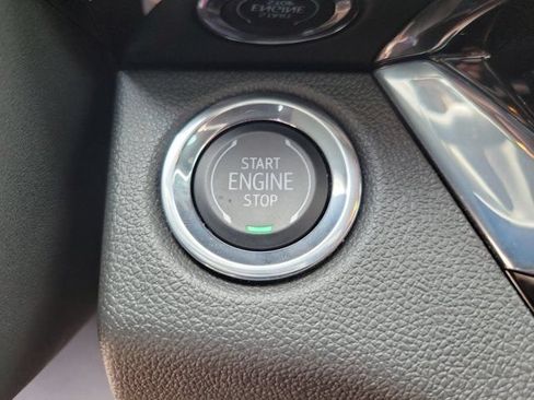 Used 2024 Buick Envista Sport Touring w/ Convenience I Package FWD image 20