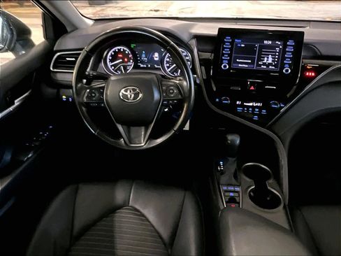 Used 2023 Toyota Camry SE image 17