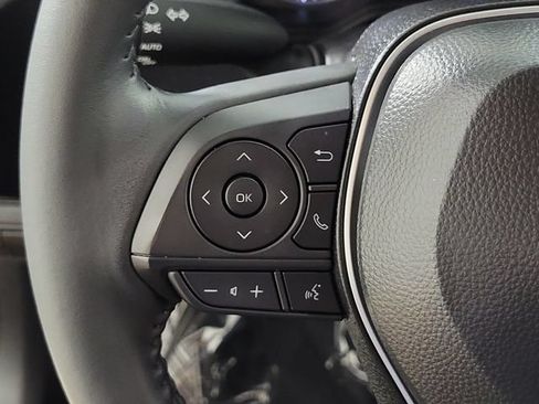 Used 2025 Toyota Corolla SE FWD image 24