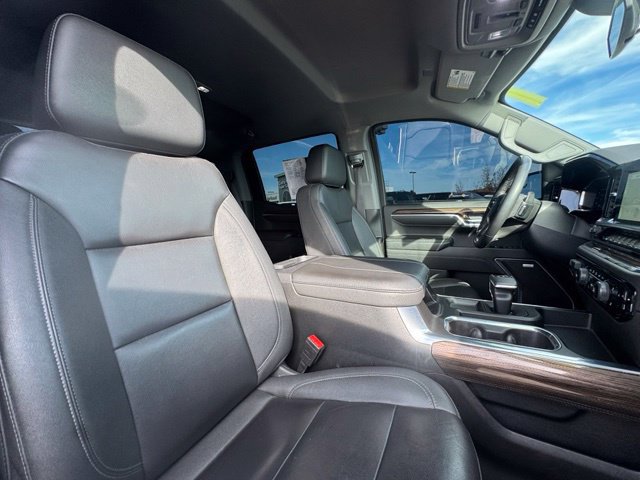 Used 2023 Chevrolet Silverado 1500 RST w/ Redline Edition AWD/4WD image 26