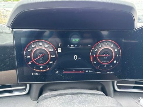Used 2024 Hyundai Elantra SEL FWD image 14