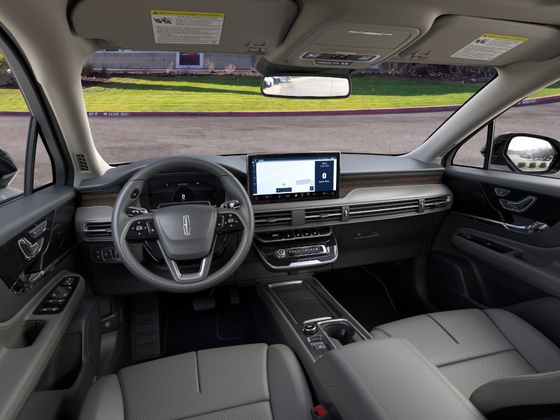 New 2025 Lincoln Corsair Grand Touring w/ Jet Appearance Package AWD/4WD image 9