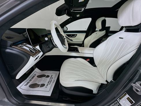 Used 2025 Mercedes-Benz S 63 AMG S image 23