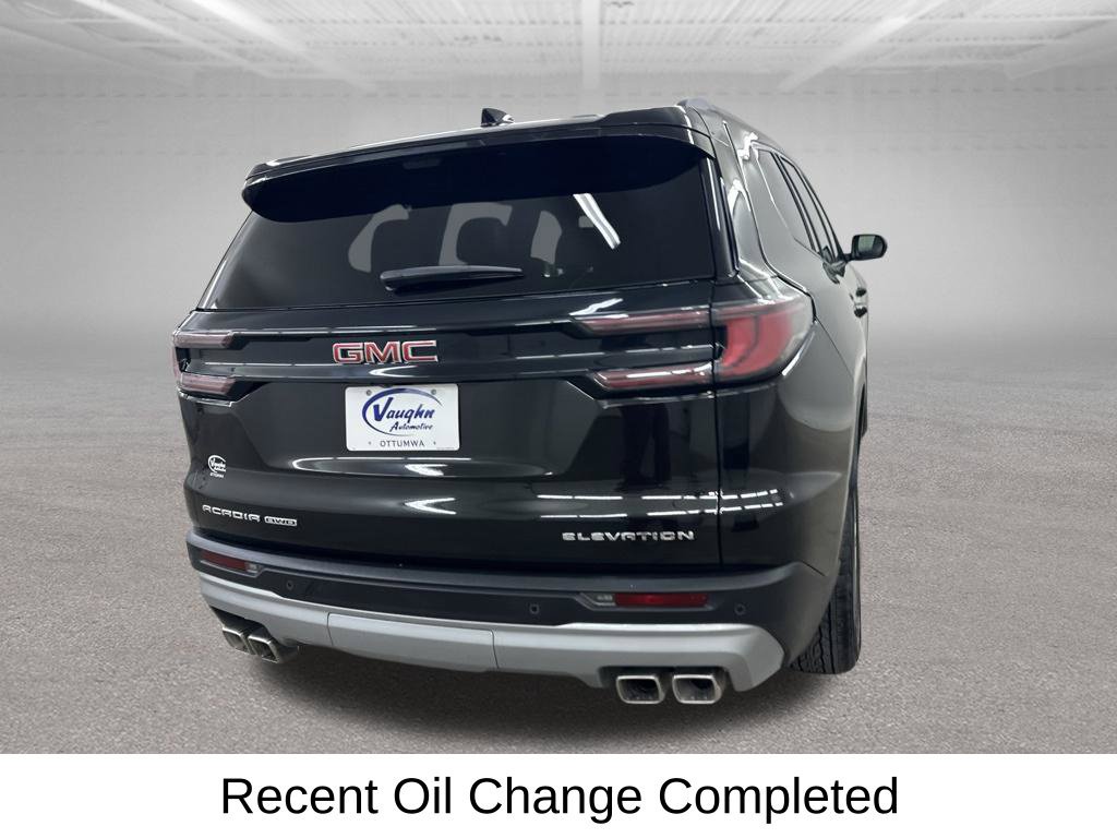 Used 2026 GMC Acadia Elevation w/ Elevation Premium Package AWD/4WD image 12