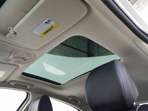 New 2026 Genesis G70 2.5T Prestige image 13