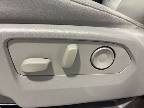 Used 2024 Chevrolet Silverado 1500 LTZ w/ Technology Package image 18