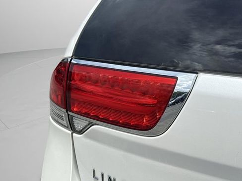 Used 2011 Lincoln MKX 2WD w/ 102A Rapid Spec Order Code image 46