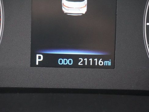 Certified 2025 Toyota Corolla LE image 9