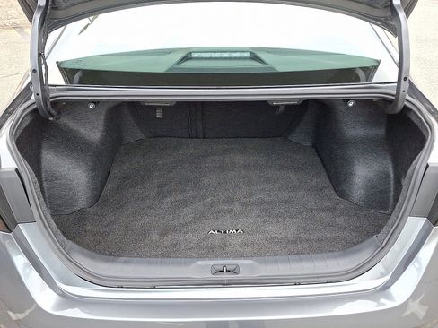 Certified 2025 Nissan Altima 2.5 SR w/ SR Premium Package image 29