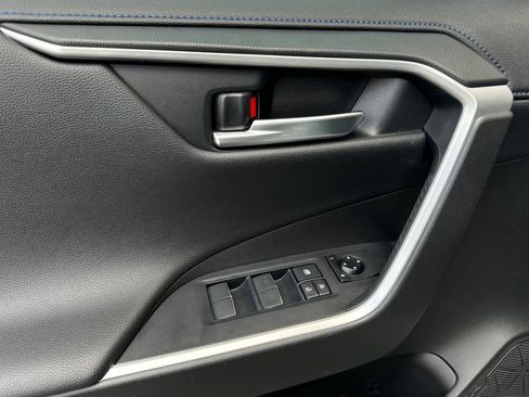 Used 2020 Toyota RAV4 XSE image 12