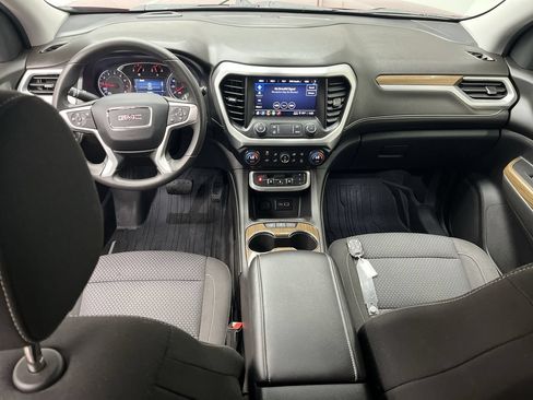Certified 2023 GMC Acadia SLE w/ Driver Convenience Package AWD/4WD image 4